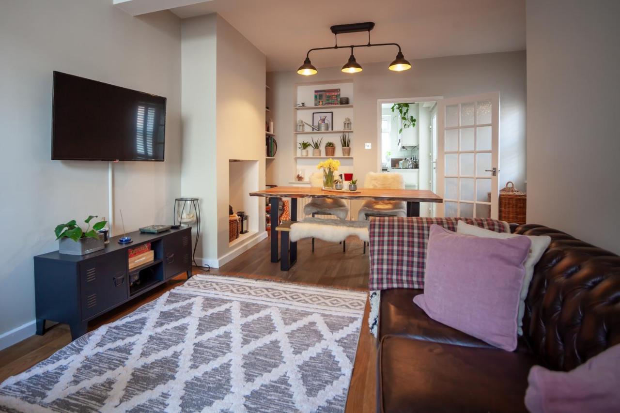 Hereford City - St Owens Terrace - Comfortable & Spacious Well Presented Three Storey House, Perfect For A Weekend Away & Exploring The City On Foot - Hosted By Rentmyhouse Zewnętrze zdjęcie