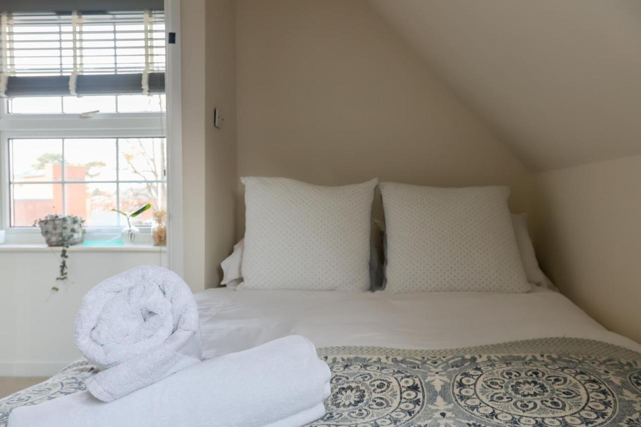 Hereford City - St Owens Terrace - Comfortable & Spacious Well Presented Three Storey House, Perfect For A Weekend Away & Exploring The City On Foot - Hosted By Rentmyhouse Zewnętrze zdjęcie